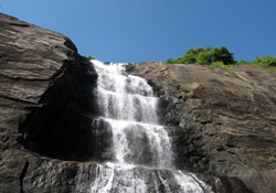 Tours and Travels in Tirunelveli -Selva Cabs